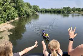 Hundreds paddle the Fox River through Kane County in annual canoe and kayak race
