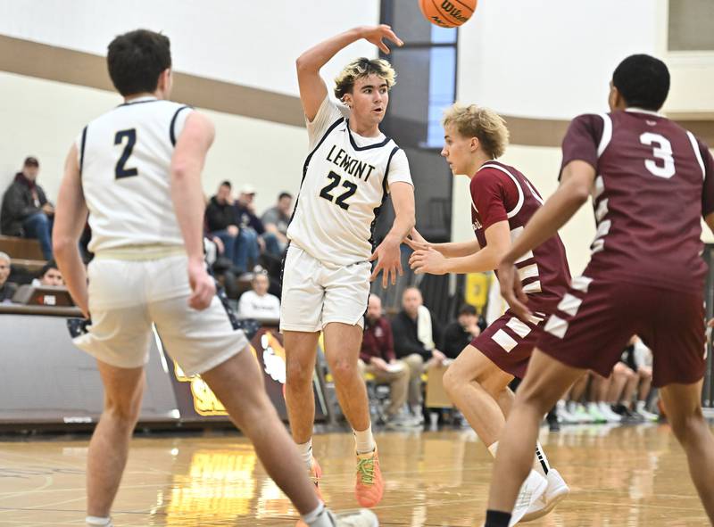 Lemont's Zane Schneider passes the ball during the WJOL tournament championship game against Lockport on Saturday, NOV. 29, 2025, at Joliet.