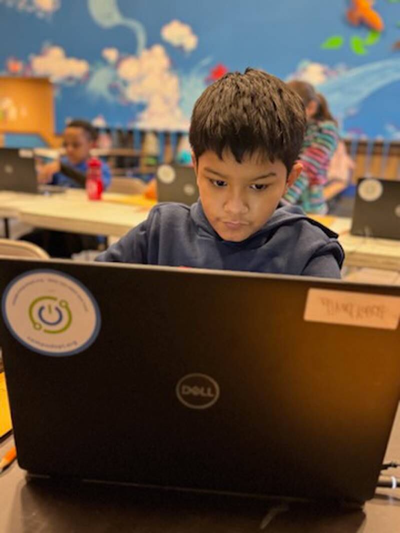 The Boys & Girls Club of Joliet has been awarded a $10,000 grant from Comcast to be used in support of digital skills training at the organization’s Lift Zone, which opened onsite in 2021.