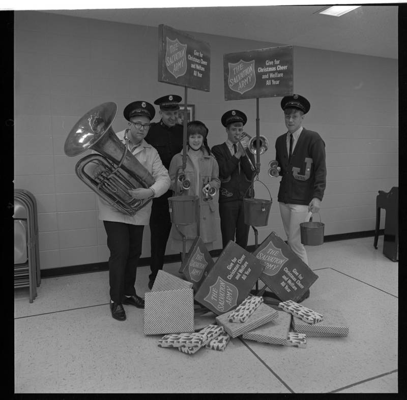 Participants for a Salvation Army drive in Joliet during the Christmas season pose for a photo, date unknown.