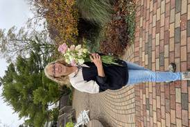 Flower arranging workshop in Henry draws local youth, adults
