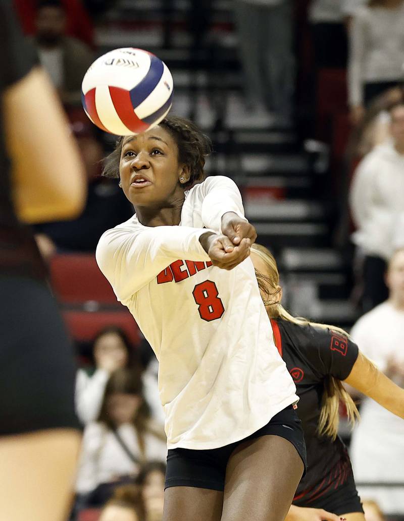 Benet Academy's Aniya Warren (8) during the IHSA Class 4A girls volleyball championship match in November 2024 at CEFCU Arena in Normal