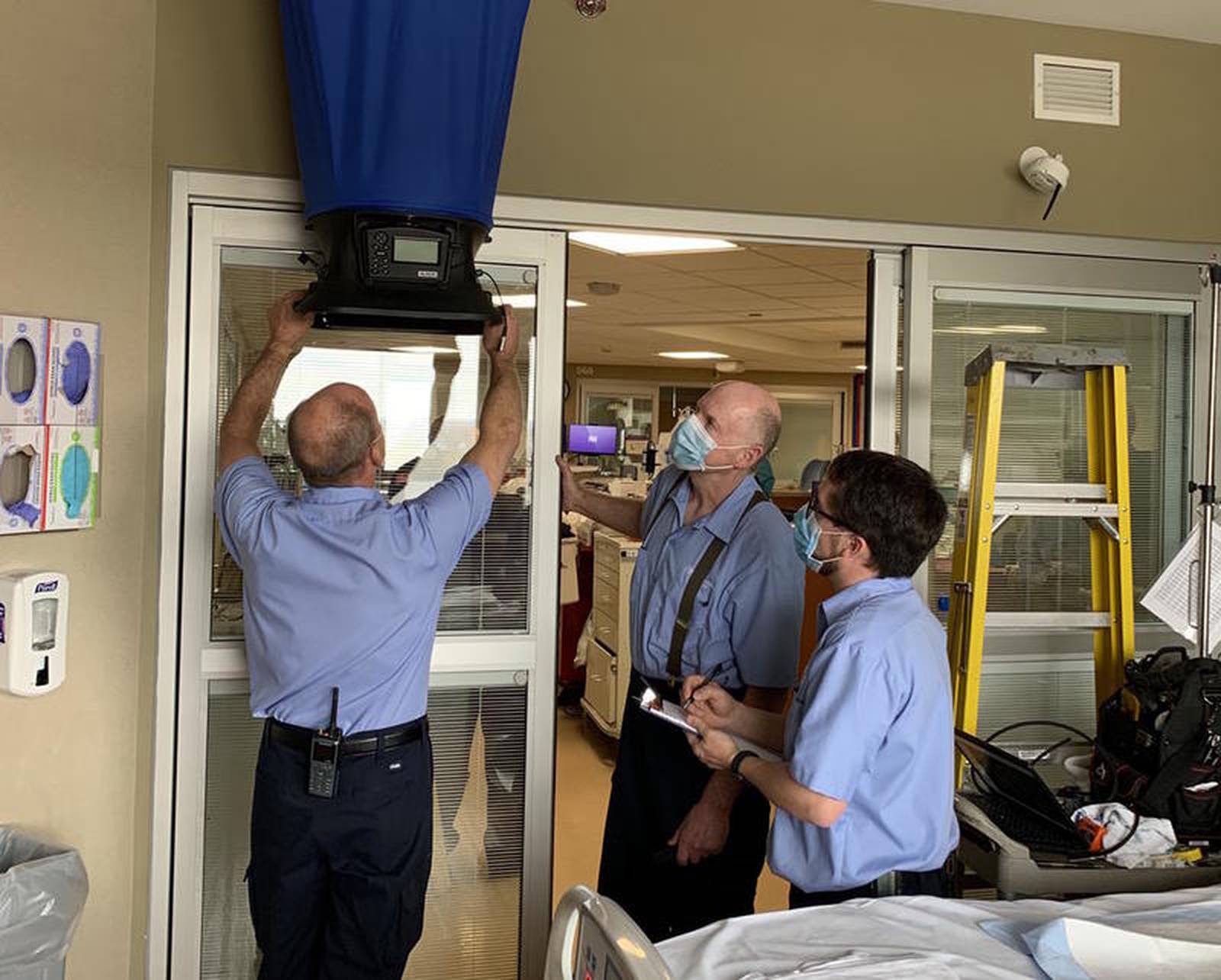 Northwestern McHenry Hospital negative airflow rooms keep patients