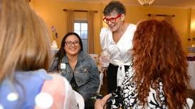 Elmhurst teacher bids farewell to career after 30 years