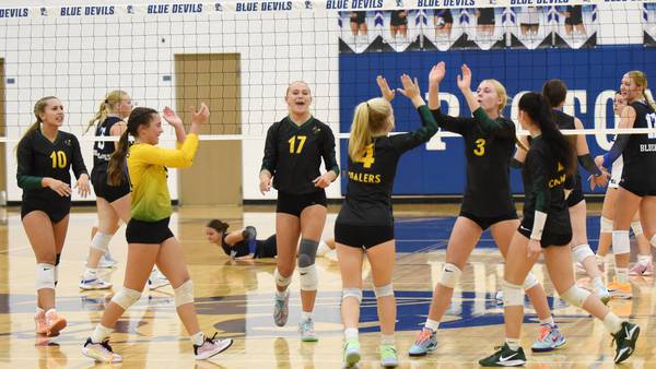 Photos: Coal City at Peotone girls volleyball