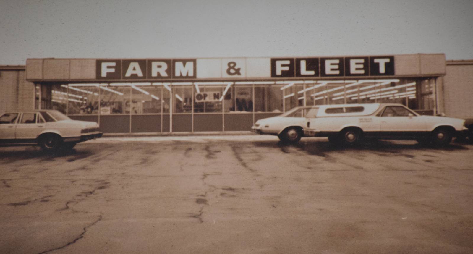 Photos Blain's Farm & Fleet celebrates 65 years in DeKalb County