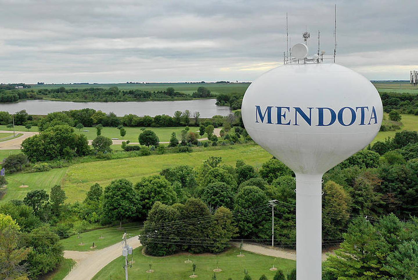 Mendota water tower