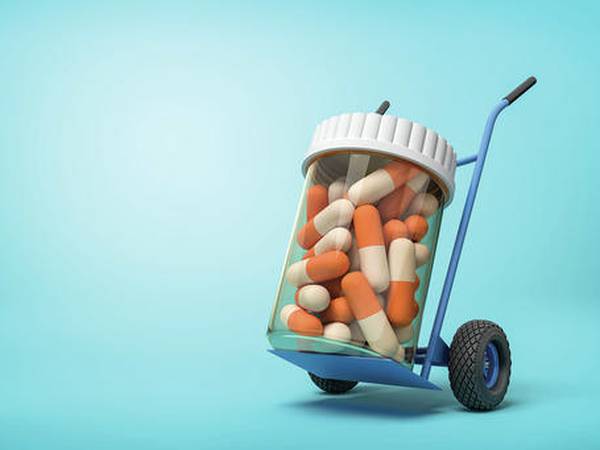 Northwestern Medicine offers drive-thrus for Drug Take Back Day; Narcan also to be distributed