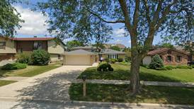 Single-family home sells for $455,000 in Addison