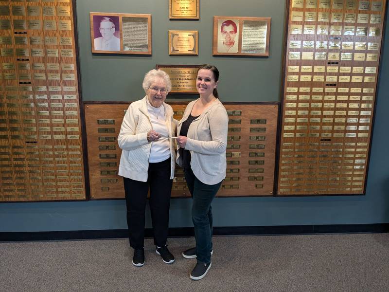 Grand prize winner Shirley Duttlinger donated her Queen of Hearts winnings back into Stage 212′s Auditorium Renovation fund. The theater group announced it will be starting a new Queen of Hearts Board immediately, with the jackpot starting at $1,000.