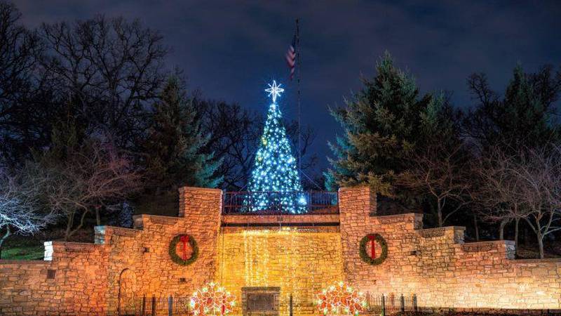 5 Things to Do: Trans-Siberian Orchestra tribute show, holiday lights shows in Kane County this weekend