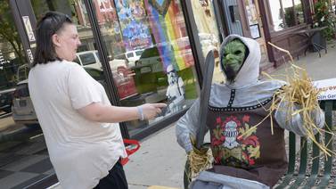 Ottawa Scarecrow Fest, Fall Fest & parade set for Oct. 4-5