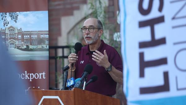 LTHS extends superintendent’s contract to 2027