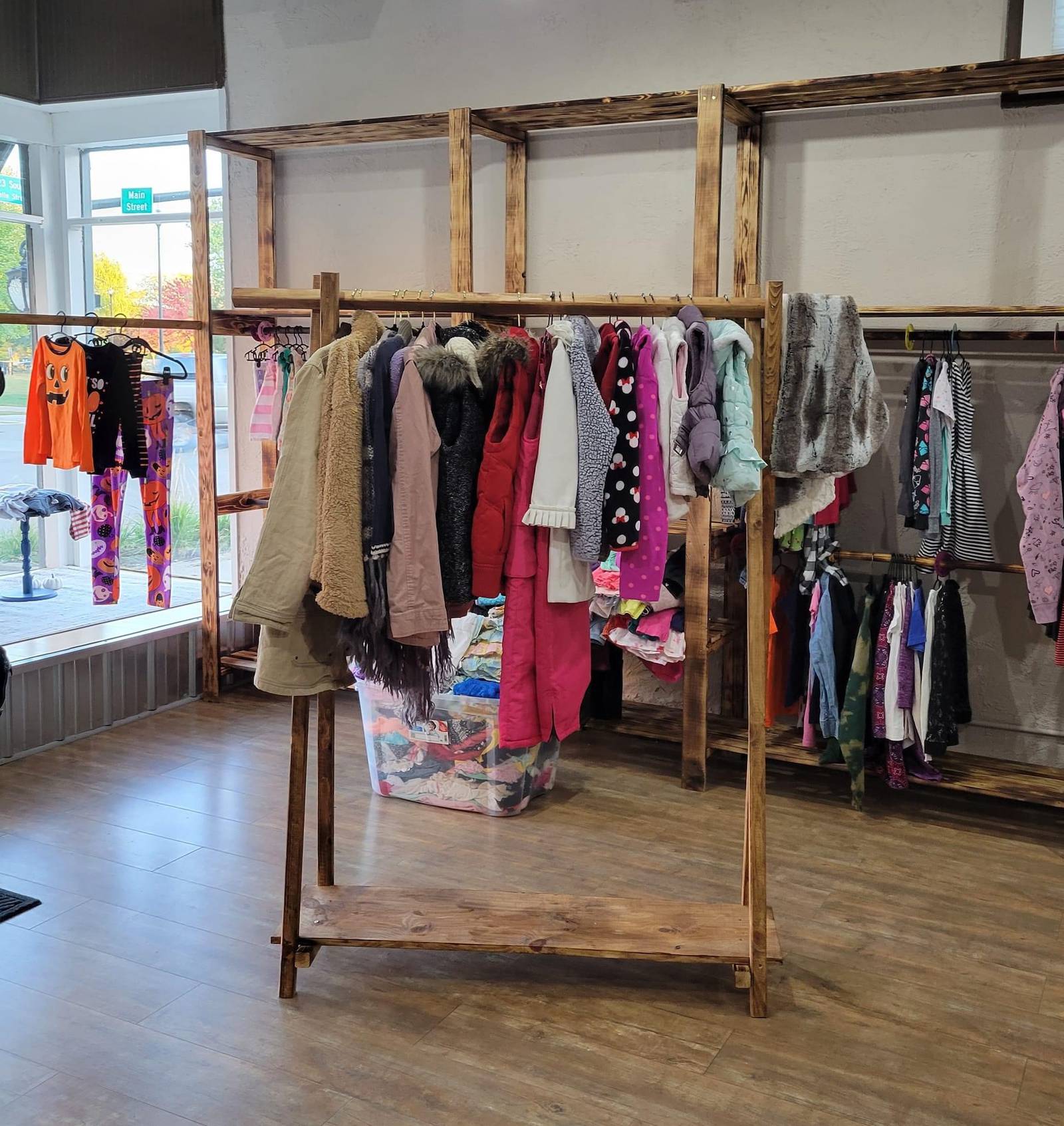Consignment store opens in downtown Ottawa Shaw Local