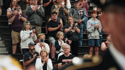 McHenry High, community welcome home Honor Flight participants 