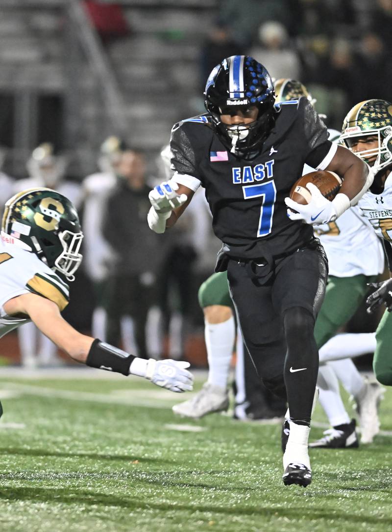 Lincoln-Way East's Zion Gist (7) rushes the ball during the IHSA Class 8A Quarterfinals game against Stevenson on Friday, Nov. 15, 2024, at Frankfort. (Dean Reid for Shaw Local News)