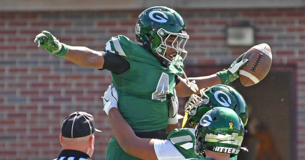 DuPage and suburban Cook County Round 1 IHSA playoff first-round football previews