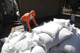 Resource fair offers help homeowners with damage from Fox River flooding