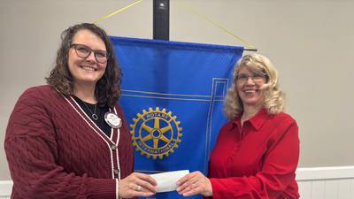 Rock Falls Rotary donates to 2 holiday organizations
