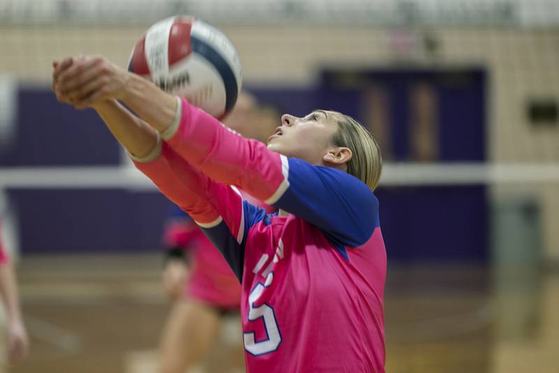 Dixon’s Morgan Hargrave makes a pass against Genoa-Kingston Thursday, Oct. 17, 2024.