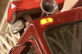 Fire breaks out in Crest Hill garage