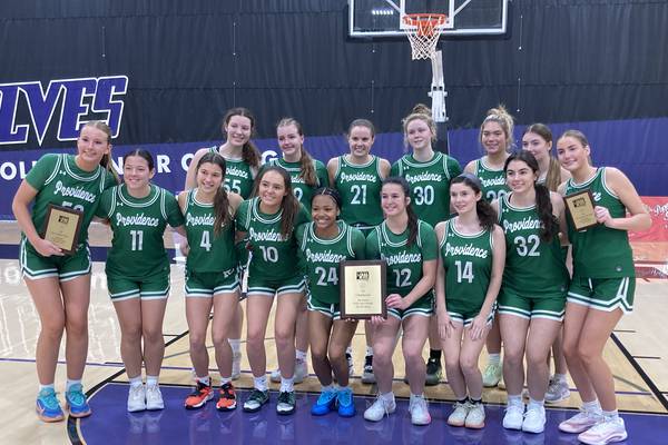 Providence Catholic starts fast, holds off Minooka rally to win WJOL Tournament title