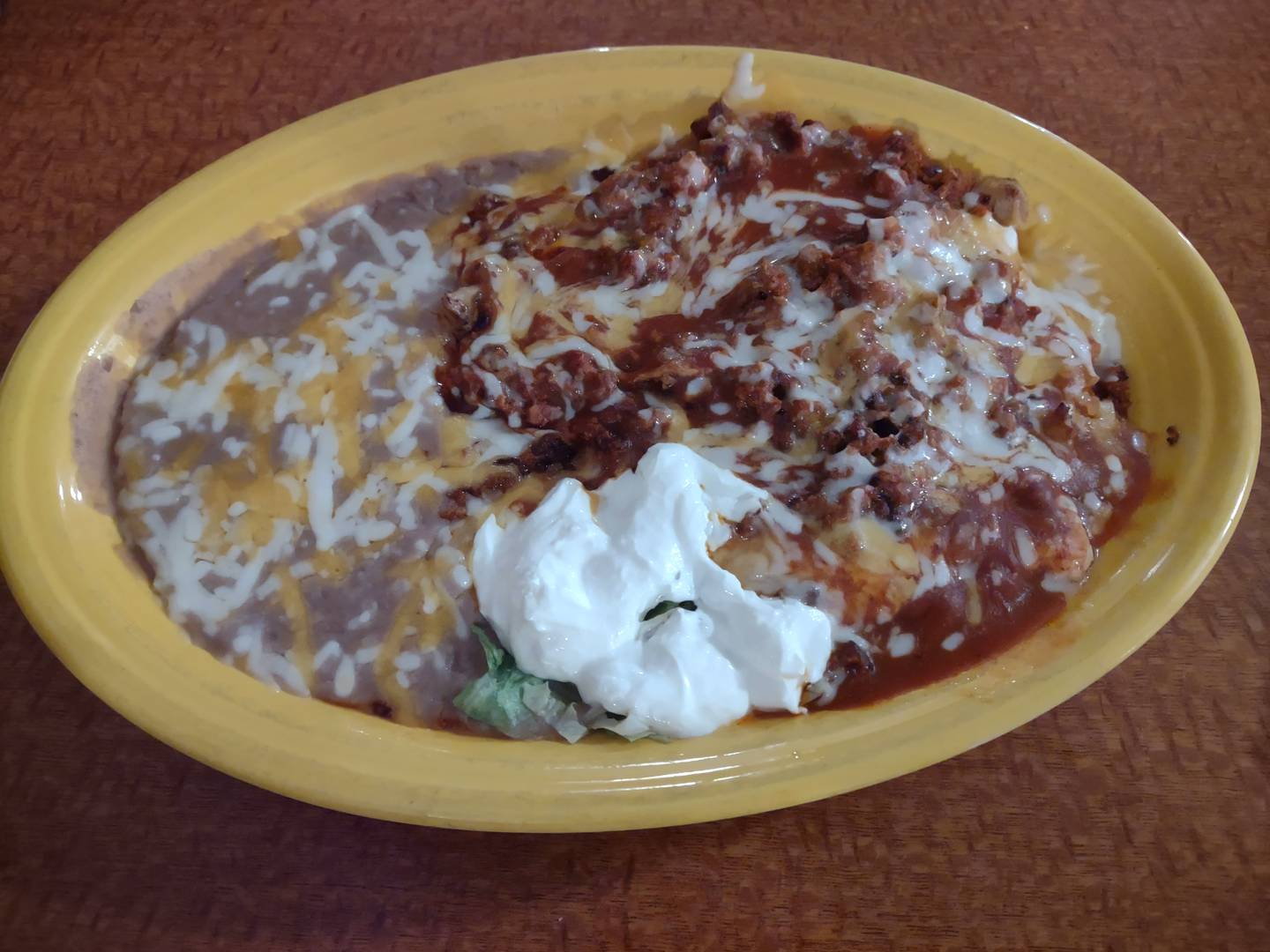 Chori pollo at Mr. Salsas featured a chicken breast in salsa ranchero with chorizo and cheese, served with refried beans, rice and sour cream.