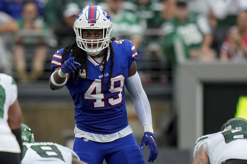 Buffalo Bills linebacker Tremaine Edmunds signals at the line of scrimmage during a game against the New York Jets in East Rutherford, N.J., on Sunday, Nov. 6, 2022.