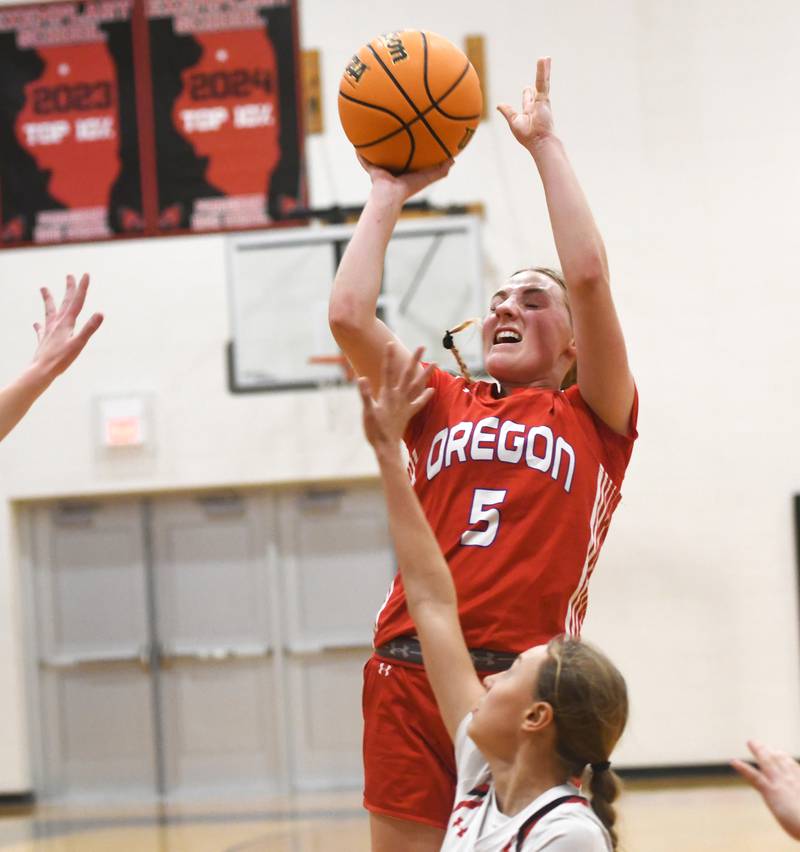 Oregon's Shaylee Davis shoots against Forreston on Saturday, Jan. 3, 2026.