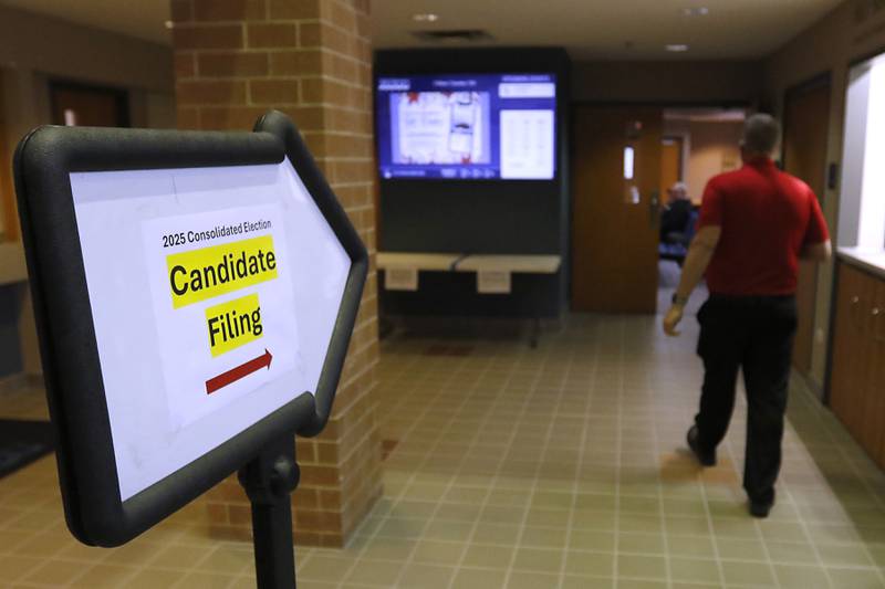 McHenry Deputy Clerk Monte Johnson walks into the city council chambers Tuesday, Nov. 12, 2024, the first day of filing for the consolidated election on April 1, 2025.