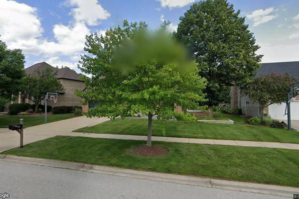 Single-family home sells for $900,000 in Naperville