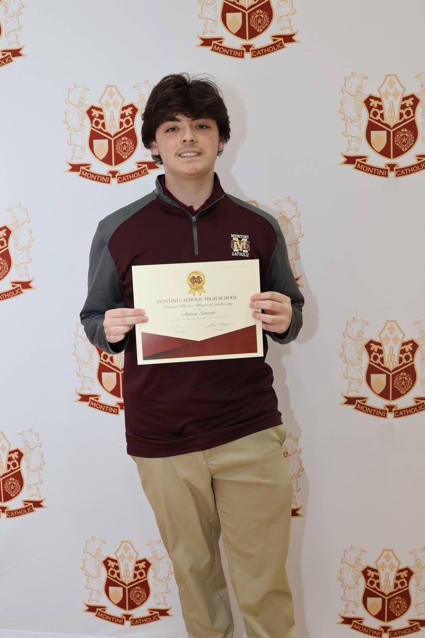 Andrew Smith (’26) has been awarded Montini Catholic High School's 2025 William Mueller Memorial Scholarship.