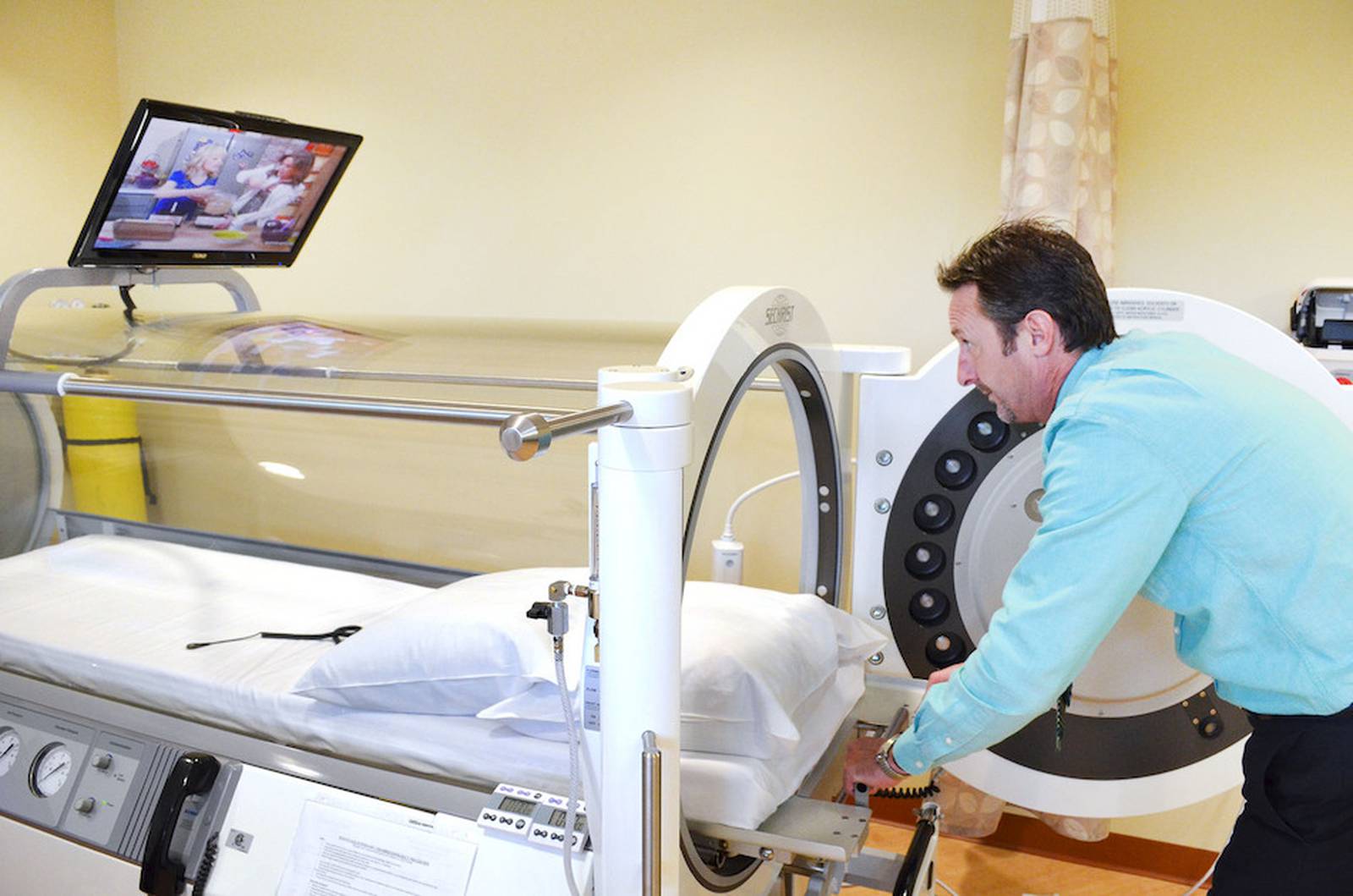 Glendale Heights hospital opens wound care facility Shaw Local