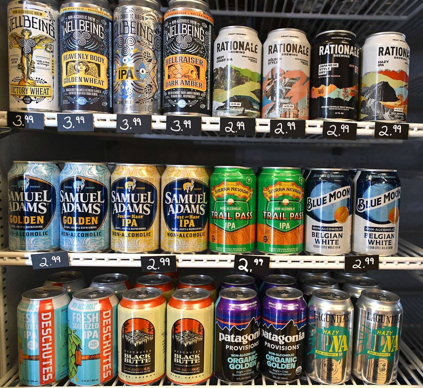 You’ll see a lot of recognizable names when it comes to breweries that offer NA beers, as well as others that only make non-alcoholic offerings.