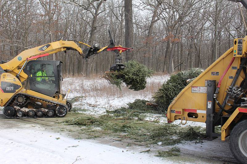 Drop off your tree at one of eight marked sites across Lake County, open daily from 6:30 a.m. to sunset through Feb. 1, 2025. No yard waste or commercial drop-offs are accepted.
