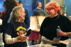 Photos: DeKalb Mutual Aid hosts A World of Thanks, Community Thanksgiving