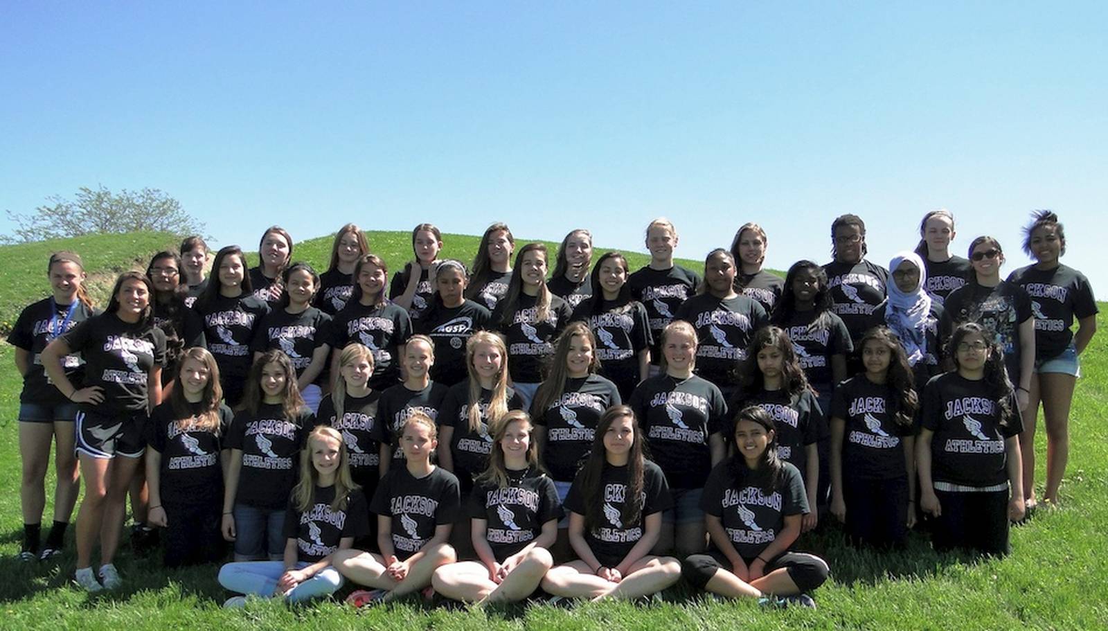 Jackson Middle School of Villa Park dominates conference track meets