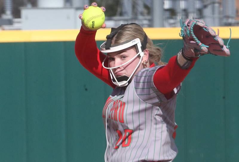 L-P pitcher Taylor Vescogni eyes the plate while pitching to Morris on Monday, April 7, 2025 at the L-P Athletic Complex in La Salle.