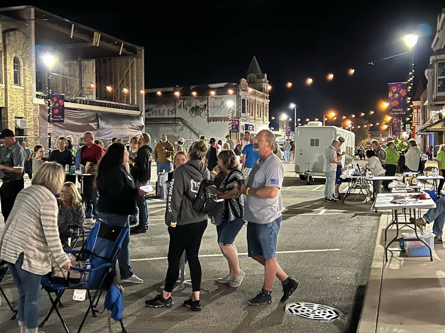 Crowds enjoy a beautiful night Saturday, Sept. 23, 2023, on Illinois Avenue in Mendota.