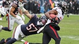 Linebacker Jack Sanborn receives Chicago Bears’ Ed Block Courage Award