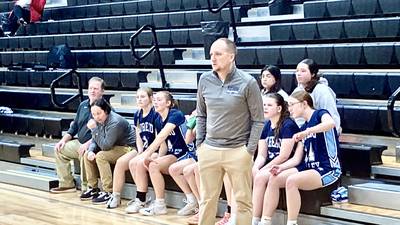 Hall, Bureau Valley girls finish 3-1 at E-P Warkins Tournament