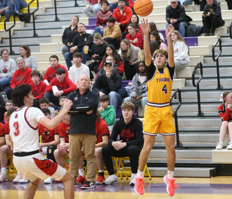Mendota's Johan Cortez shoots a jump shot over Hall's Noah Plym on Tuesday, Feb. 3, 2026 at Mendota High School.