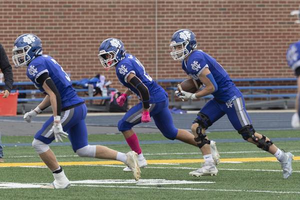 Newman gets 3 interceptions in complete postseason win over Ridgeview/Lexington