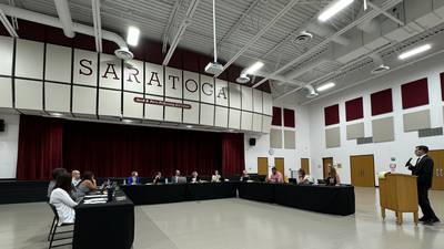 Saratoga Elementary CCSD 60 moves school board meetings to 6:30 p.m. on Tuesdays