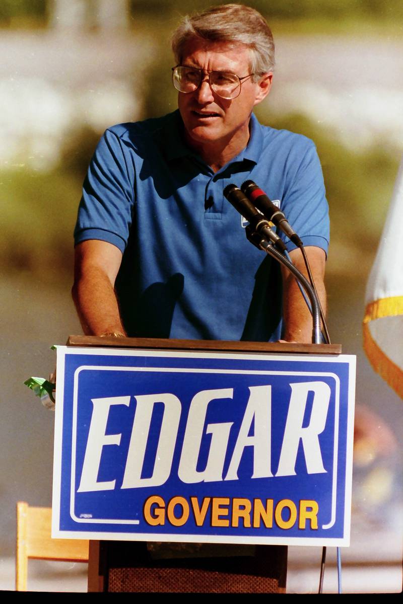 Jim Edgar candidate for Governor of Illinois, campaigns on Thursday, Aug. 30, 1990 in Peru.