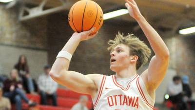 Photos: Ottawa boys basketball defeats Morris 41-29