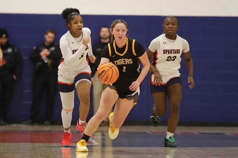 Joliet West’s Maya Zanzola breaks upcourt against Romeoville on Thursday, Jan. 29, 2026 in Romeoville.