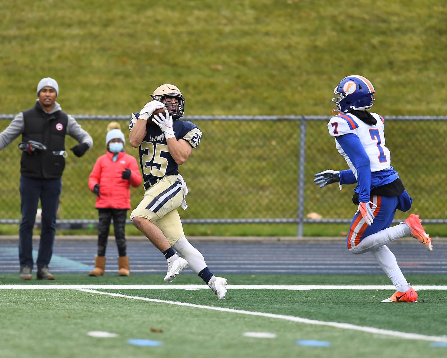 Lemont's Sam Andreottie (25) catches a pass during Class 6A quarterfinal playoff game on Saturday, Nov. 13, 2021, at Lemont High School.