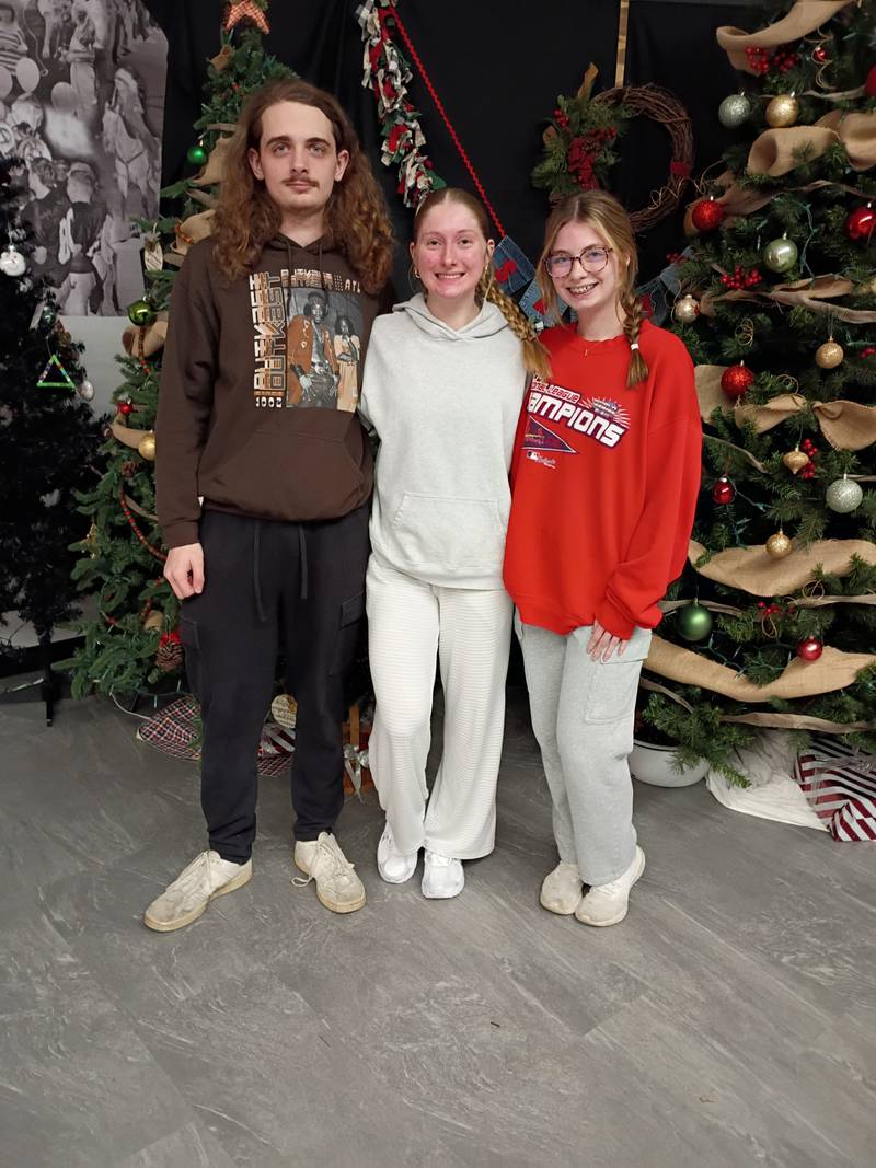 Declan Gilkerson, Jaylei Leininger, Layna Wilcoxen were named Illinois State Scholars.