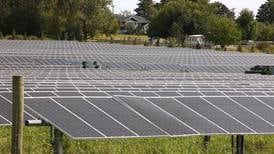 Illinois lawmakers OK sweeping energy reform package that governor pledges to sign